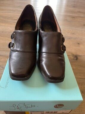 Life Stride Seaward Chocolate Brown Heels – Size 5M – SoftSystem